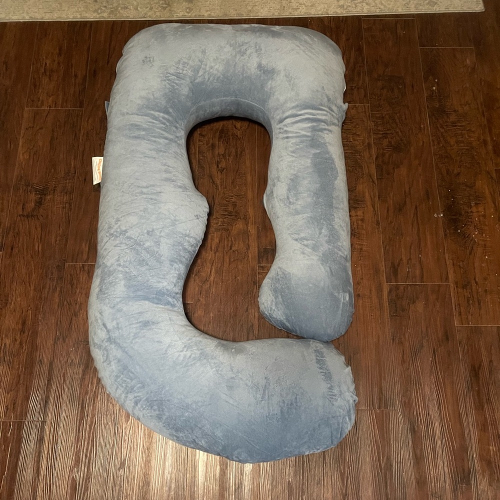 Cozy Gray U-Shaped Body Pillow